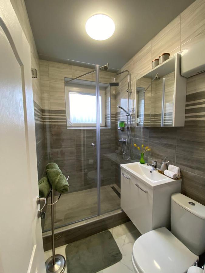Oliaparman Apartment Eger Luaran gambar